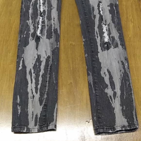 ZD Premium Jeans. Size 9. *o - Picture 4 of 9